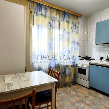 Вишгородська вул., 30