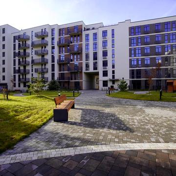 Івана Огієнка вул., (Будинок)