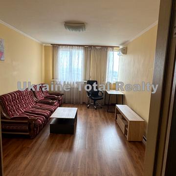 Вадима Гетьмана вул., 1-В