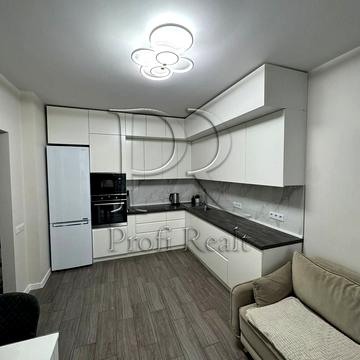 Драгоманова вул., 10