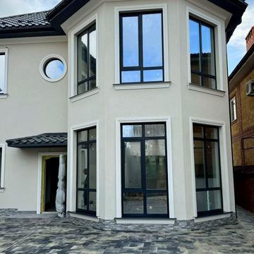 Ясенева вул.