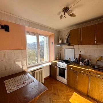 Василя Симоненка вул., 2