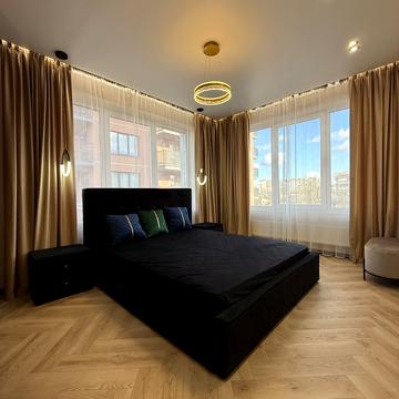 Леоніда Перфецького вул., (Будинок 1)