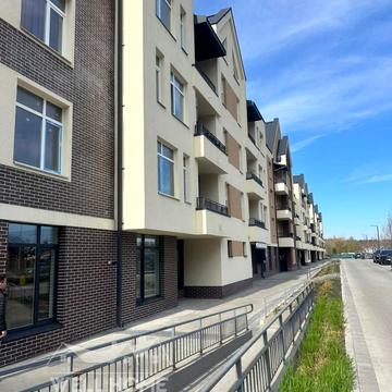 Вячеслава Чорновола вул., 17