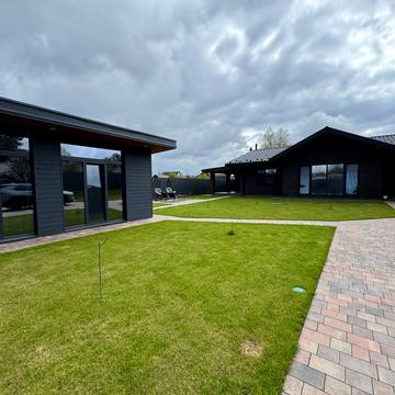 Приозерна вул.