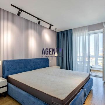 Черкаська вул., 16