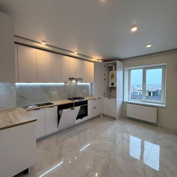 Рівненська вул., 10