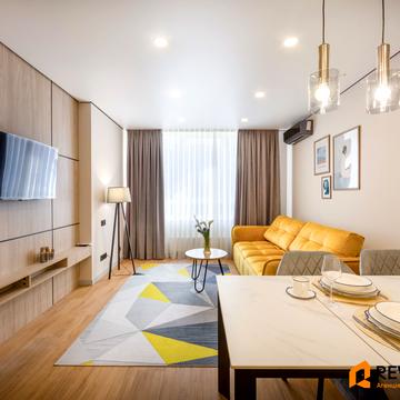 Тадея Рильського бульв., 4