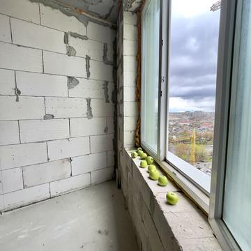 Незалежності просп., (Будинок 1)