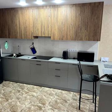 Володимира Великого вул. (Артема), 10е