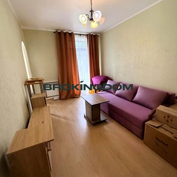 Бориспільська вул., 38