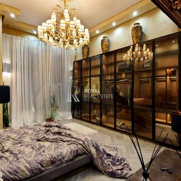 Янтарна вул., 1