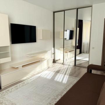 Зелена вул., 2