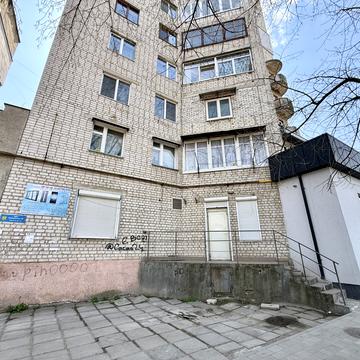 Українських Добровольців вул., 18
