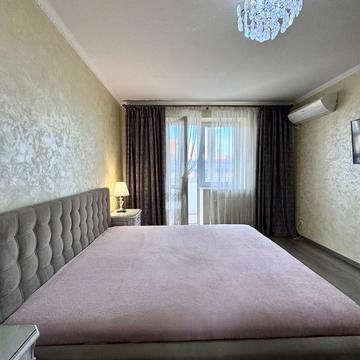 Уляни Кравченко вул., 17