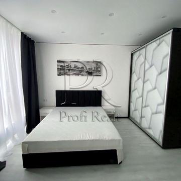 Олександра Олеся вул., 10