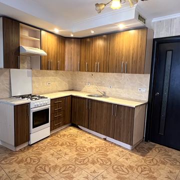 Довженка вул., 10