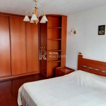 Андрія Аболмасова вул. (Панельна), 3