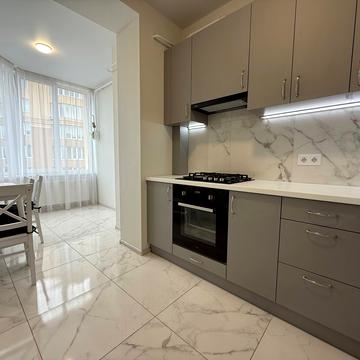 Василя Стуса вул., 7