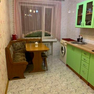 Голосіївський просп. (40-річчя Жовтня), 15