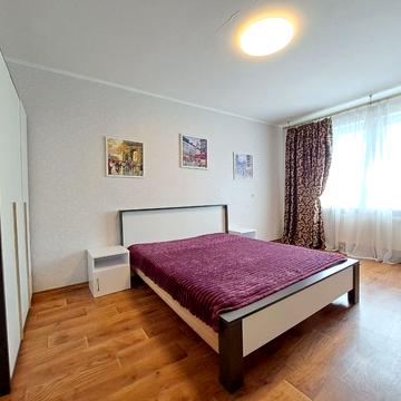 Ясинуватський пров., 11