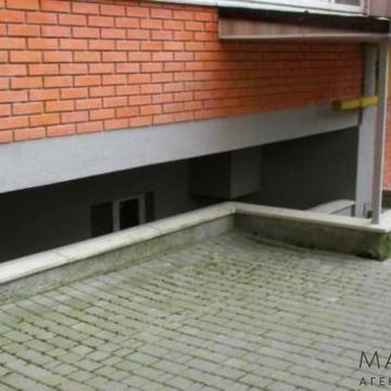 Івана Пулюя вул., 40