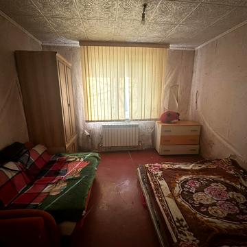 Центральна вул., 28