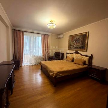 Старонаводницька вул., 4-В