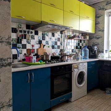 Мстиславська вул., 42