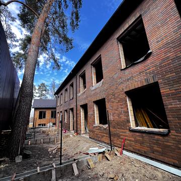 Висока вул., 8