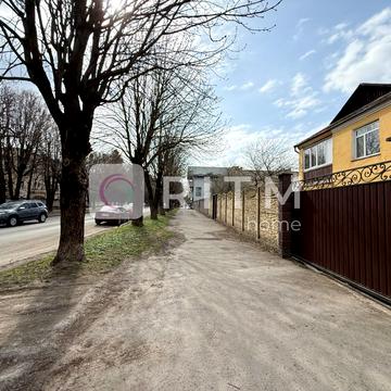 Стрілецька вул., 61