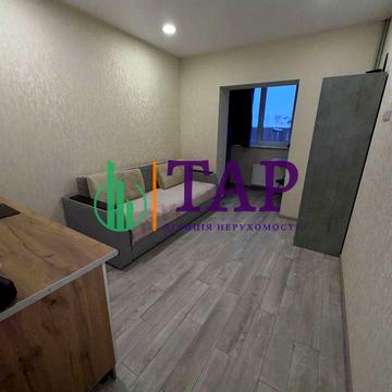 Ахієзерів вул. (Халтуріна), 10