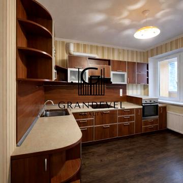 Олега Мудрака вул. (Генерала Наумова), 66