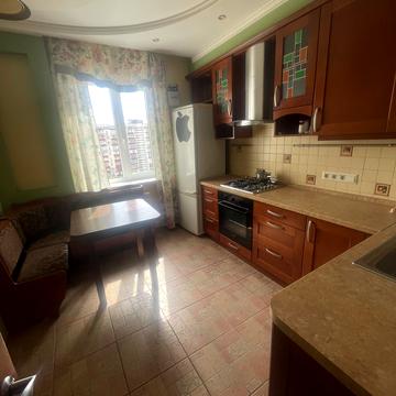 Сержа Лифаря вул. (Олександра Сабурова), 18