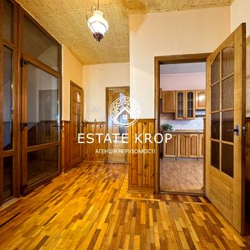 Сухомлинського пров., 3