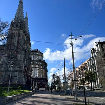 Велика Васильківська вул. (Червоноармійська), 102