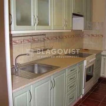 Старонаводницька вул., 8-Б