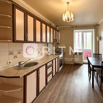 Ветеранів вул. (Артема), 22