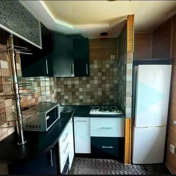 Олександра Поля просп. (Кірова), 64