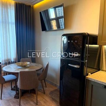 Андрія Верхогляда вул. (Михайла Драгомирова), 11