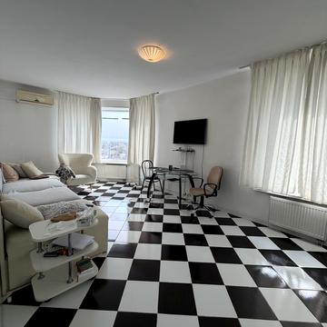 Дніпровська набережна вул., 26-А