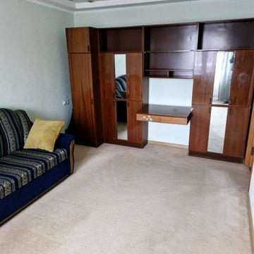 Алішера Навої просп., 76