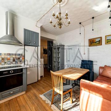 Жилянська вул., 118