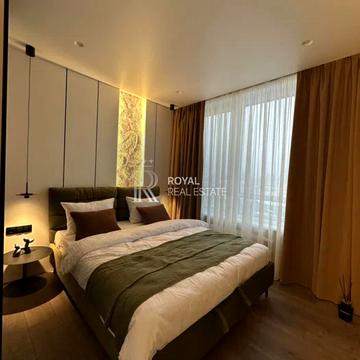 Причальна вул., 10