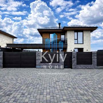 Квітнева вул.