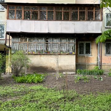 Академіка Філатова вул., 82