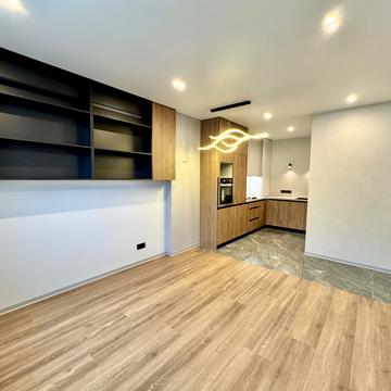 Дубищанська вул., 1