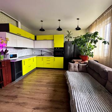 Владислава Бувалкіна вул. (Бочарова Генерала), 75