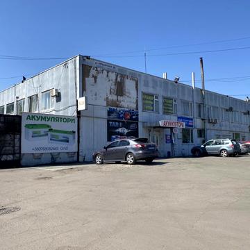 Курсантська вул., 26