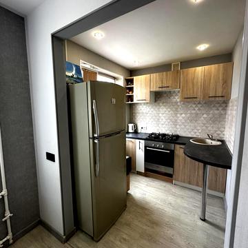 Ньютона вул., 115а